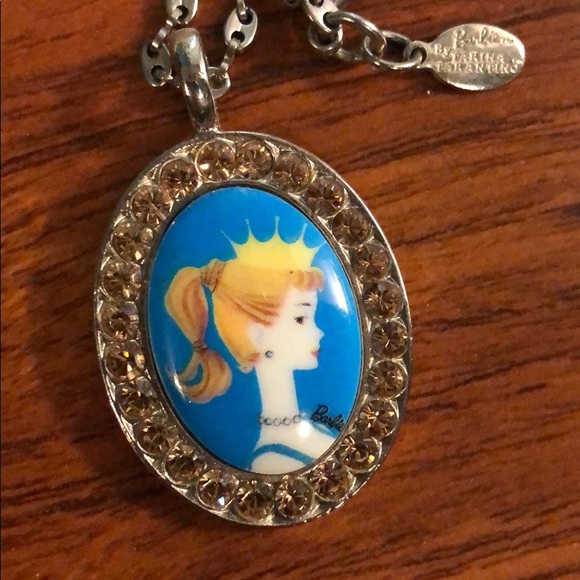Tarina Tarantino Barbie necklace - Picture 1 of 2